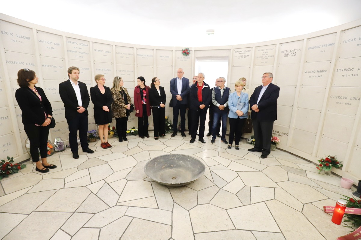 Polaganje-vijenaca-povodom-obilježavanja-Dana-oslobođenja-Rijeke-4 Polaganje-vijenaca-povodom-obilježavanja-Dana-oslobođenja-Rijeke-4