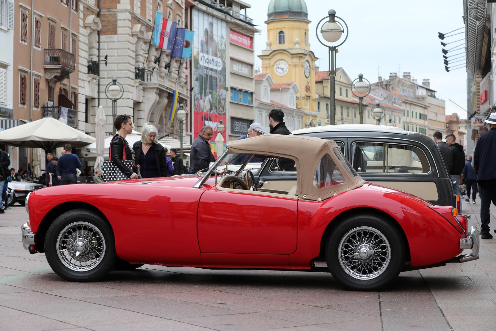26. međunarodni susret Oldtimer Auto Rally Rijeka 2022. startao je ne Korzu 26. međunarodni susret Oldtimer Auto Rally Rijeka 2022. startao je ne Korzu