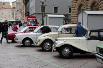 26. međunarodni susret Oldtimer Auto Rally Rijeka 2022. startao je ne Korzu 26. međunarodni susret Oldtimer Auto Rally Rijeka 2022. startao je ne Korzu