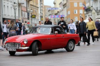 26. međunarodni susret Oldtimer Auto Rally Rijeka 2022. startao je ne Korzu 26. međunarodni susret Oldtimer Auto Rally Rijeka 2022. startao je ne Korzu