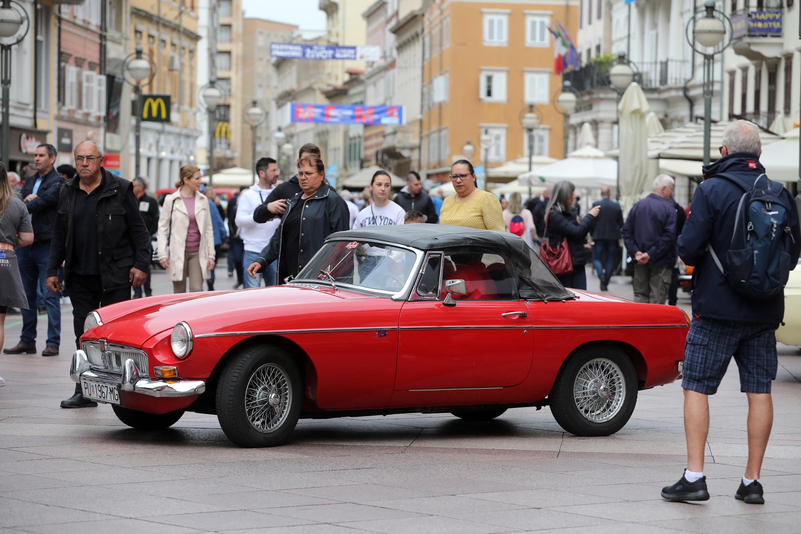 26. međunarodni susret Oldtimer Auto Rally Rijeka 2022. startao je ne Korzu 26. međunarodni susret Oldtimer Auto Rally Rijeka 2022. startao je ne Korzu
