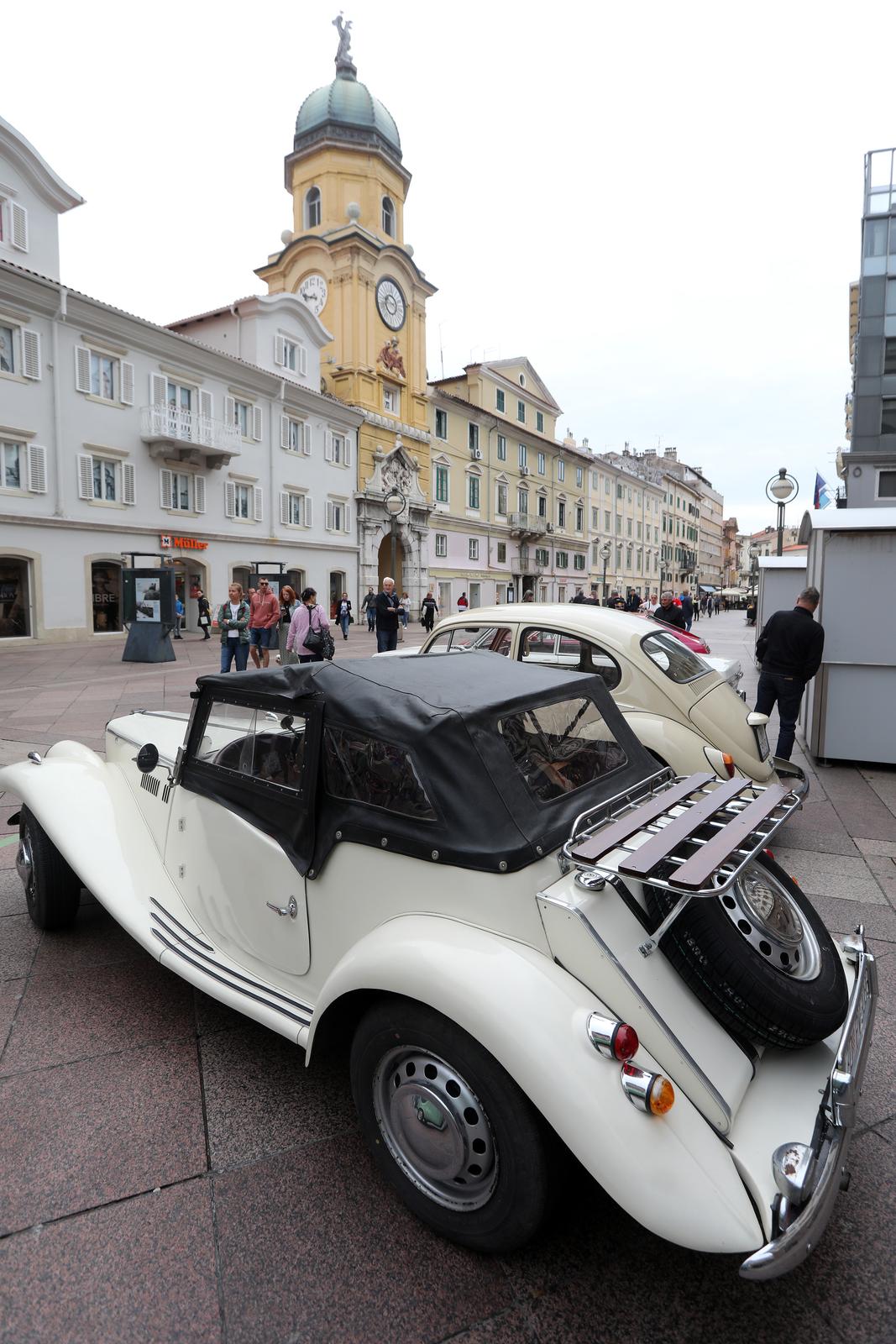 26. međunarodni susret Oldtimer Auto Rally Rijeka 2022. startao je ne Korzu 26. međunarodni susret Oldtimer Auto Rally Rijeka 2022. startao je ne Korzu