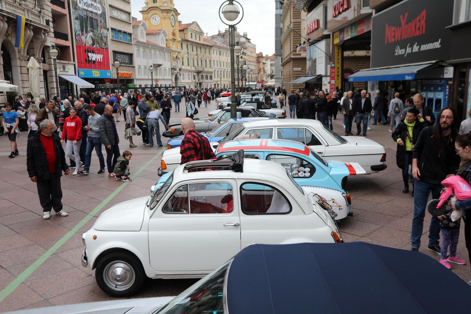 26. međunarodni susret Oldtimer Auto Rally Rijeka 2022. startao je ne Korzu 26. međunarodni susret Oldtimer Auto Rally Rijeka 2022. startao je ne Korzu