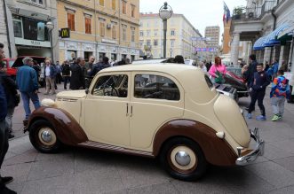 26. međunarodni susret Oldtimer Auto Rally Rijeka 2022. startao je ne Korzu 26. međunarodni susret Oldtimer Auto Rally Rijeka 2022. startao je ne Korzu