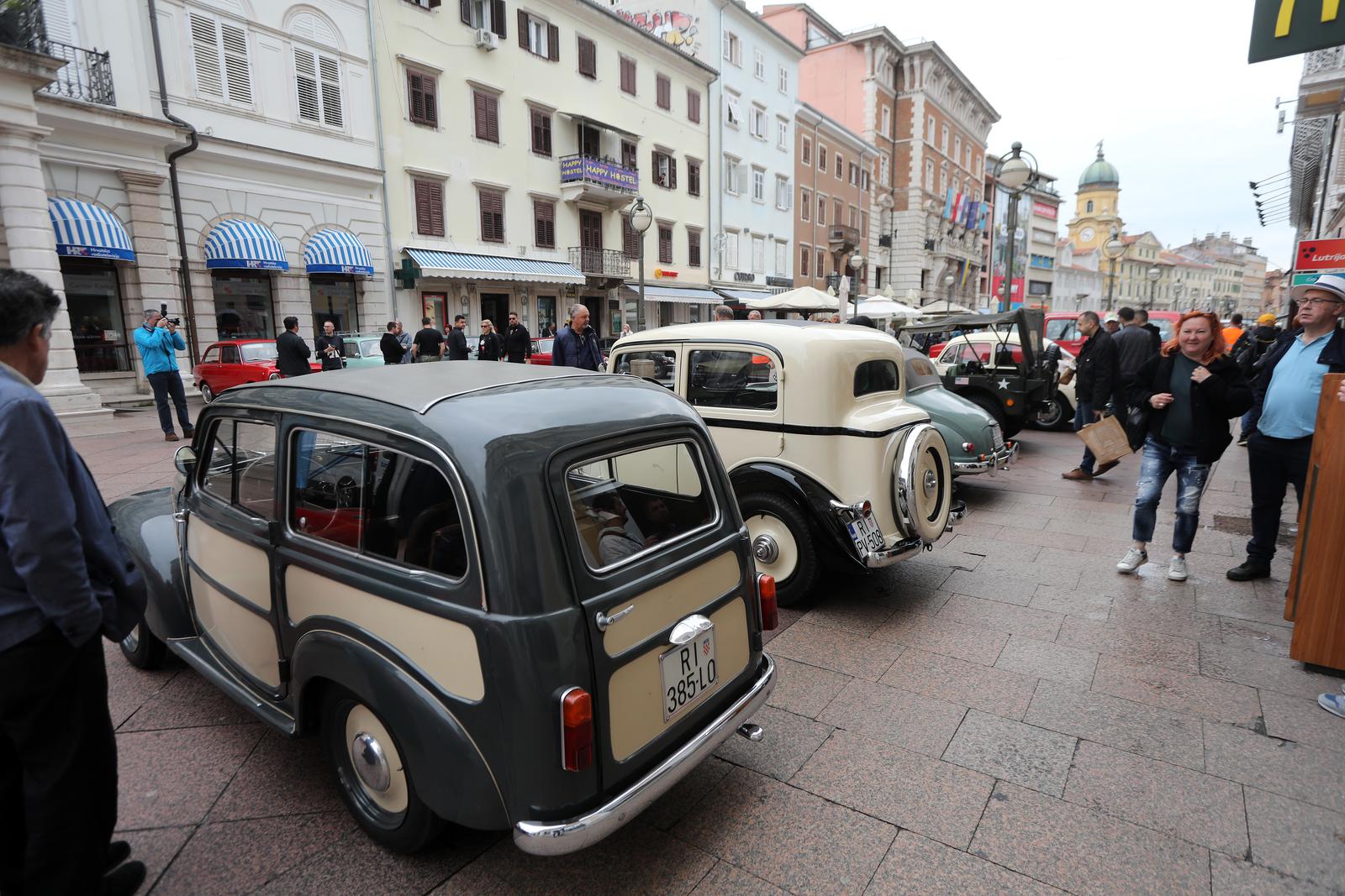 26. međunarodni susret Oldtimer Auto Rally Rijeka 2022. startao je ne Korzu 26. međunarodni susret Oldtimer Auto Rally Rijeka 2022. startao je ne Korzu