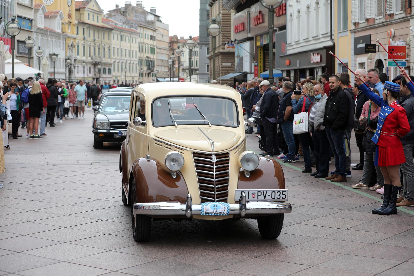 26. međunarodni susret Oldtimer Auto Rally Rijeka 2022. startao je ne Korzu 26. međunarodni susret Oldtimer Auto Rally Rijeka 2022. startao je ne Korzu