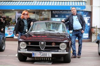 26. međunarodni susret Oldtimer Auto Rally Rijeka 2022. startao je ne Korzu 26. međunarodni susret Oldtimer Auto Rally Rijeka 2022. startao je ne Korzu