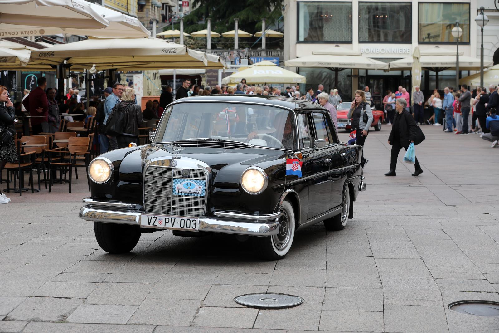 26. međunarodni susret Oldtimer Auto Rally Rijeka 2022. startao je ne Korzu 26. međunarodni susret Oldtimer Auto Rally Rijeka 2022. startao je ne Korzu