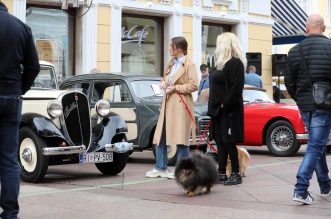 26. međunarodni susret Oldtimer Auto Rally Rijeka 2022. startao je ne Korzu 26. međunarodni susret Oldtimer Auto Rally Rijeka 2022. startao je ne Korzu