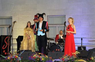 Humanitarni-karnevalski-bal-2022-14-1200×800