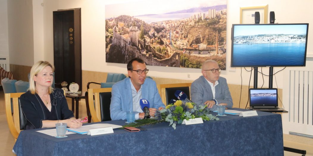 Konferencija-za-novinare-povodom-prve-godine-mandata-3 Konferencija-za-novinare-povodom-prve-godine-mandata-3