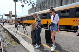 Regiojetov vlak sa turistima iz Češke stigao na riječki kolodvor