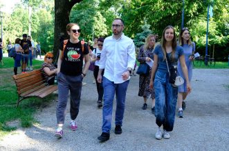 Zagreb: Poznati na 21. Povorci ponosa pod sloganom “Dajte nam naša četiri zida!” Zagreb: Poznati na 21. Povorci ponosa pod sloganom “Dajte nam naša četiri zida!”