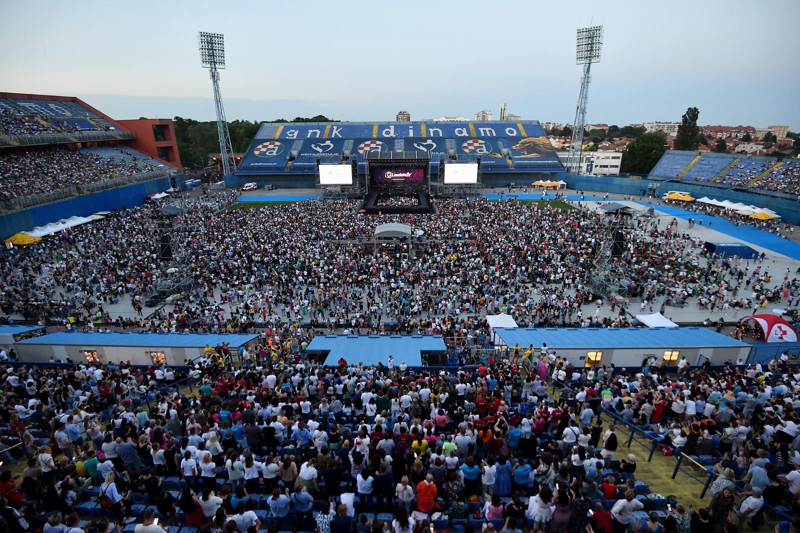 Zagreb: Duhovni koncert “Progledaj srcem” na stadionu Maksimir Zagreb: Duhovni koncert “Progledaj srcem” na stadionu Maksimir