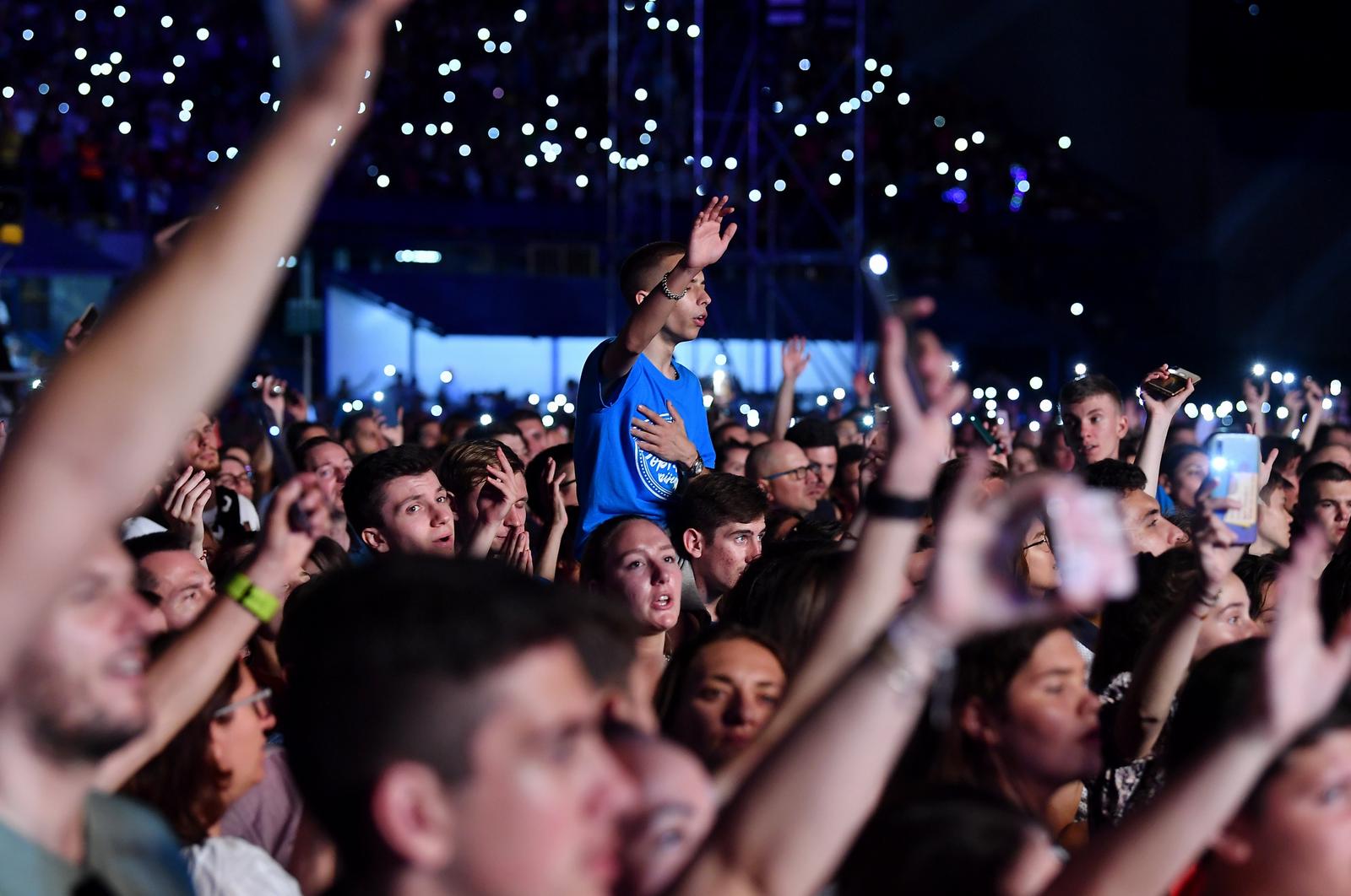 Zagreb: Duhovni koncert “Progledaj srcem” na stadionu Maksimir Zagreb: Duhovni koncert “Progledaj srcem” na stadionu Maksimir