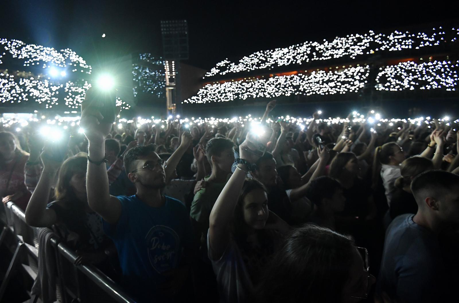 Zagreb: Duhovni koncert “Progledaj srcem” na stadionu Maksimir Zagreb: Duhovni koncert “Progledaj srcem” na stadionu Maksimir