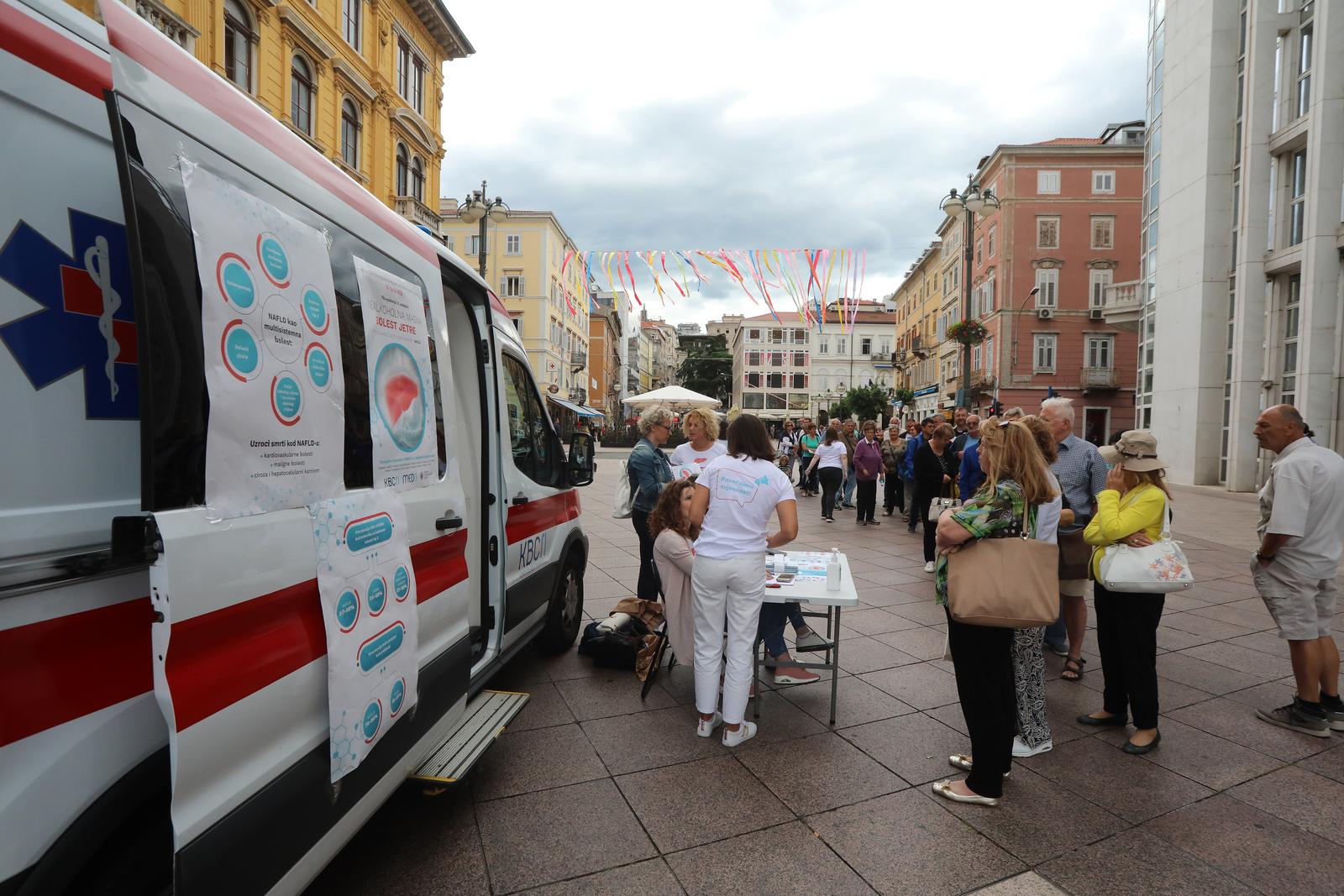 Rijeka: Povodom Svjetskog dana svjesnosti o nealkoholnoj masnoj bolesti jetre besplatno testiranje građana na Trgu 111. brigade HV