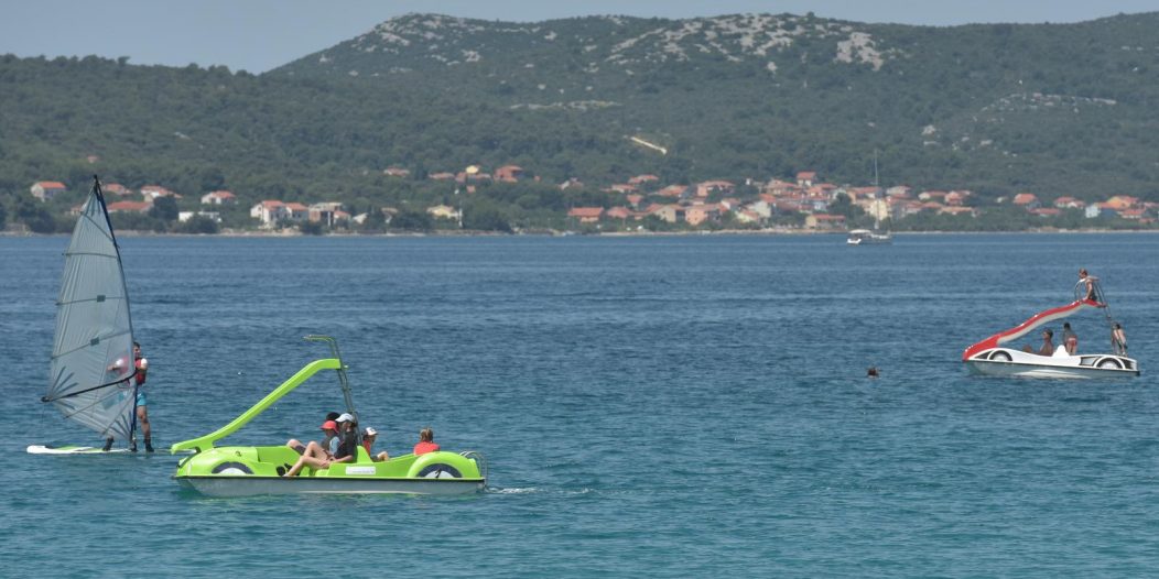 Plaža Soline u Biogradu na Moru puna je gostiju Plaža Soline u Biogradu na Moru puna je gostiju