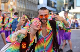 U Rijeci velika ljetna karnevalska povorka U Rijeci velika ljetna karnevalska povorka