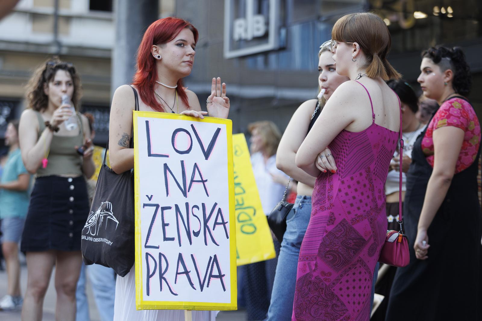 Rijeka: Mirno prosvjedno okupljanje “Hod za slobodu” Rijeka: Mirno prosvjedno okupljanje “Hod za slobodu”