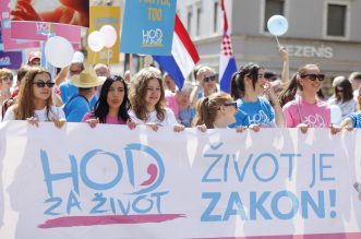 U Rijeci održan Hod za život pod nazivom “Život je zako” U Rijeci održan Hod za život pod nazivom “Život je zako”