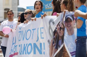 U Rijeci održan Hod za život pod nazivom “Život je zako” U Rijeci održan Hod za život pod nazivom “Život je zako”