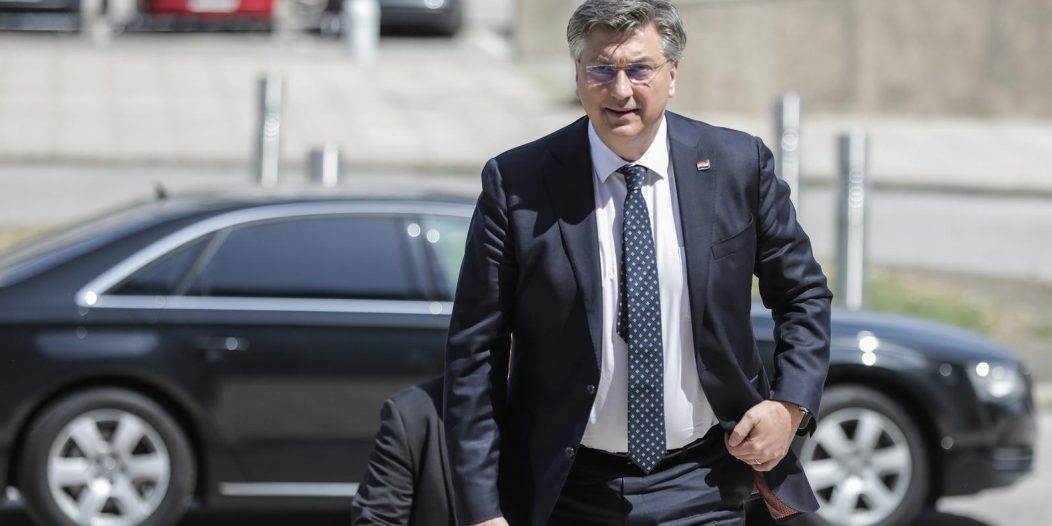 Zagreb: Dolazak ministara u Nacionalnu i sveučilišnu knjižnicu na sjednicu Vlade Zagreb: Dolazak ministara u Nacionalnu i sveučilišnu knjižnicu na sjednicu Vlade