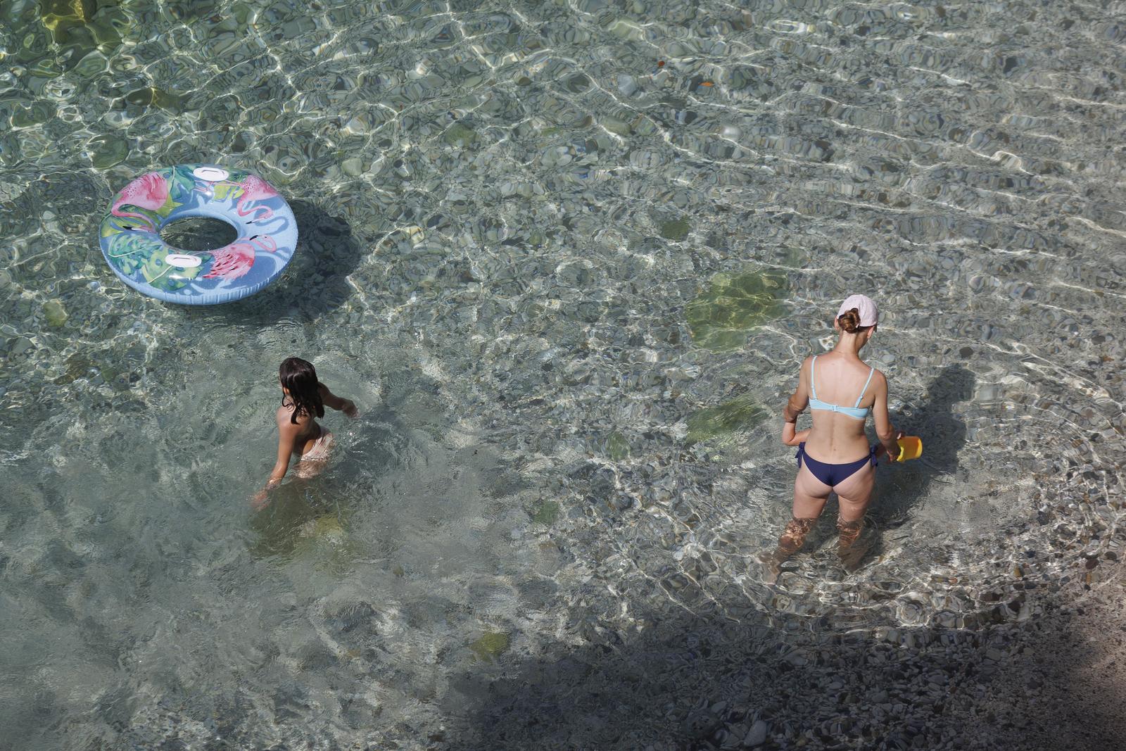 Rijeka: Plaža Sablićevo od jutra je puna kupača