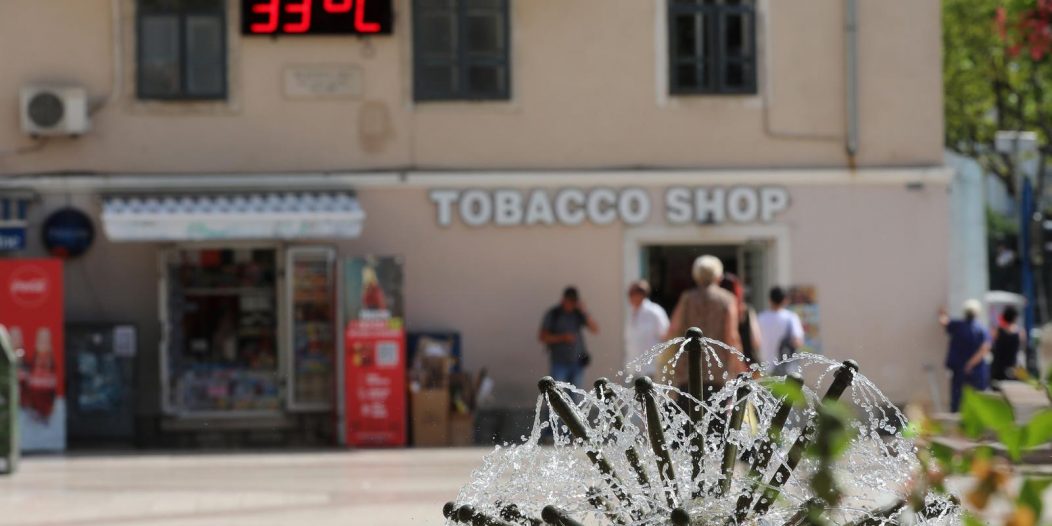Vrućine na ulicama grada Rijeke Vrućine na ulicama grada Rijeke