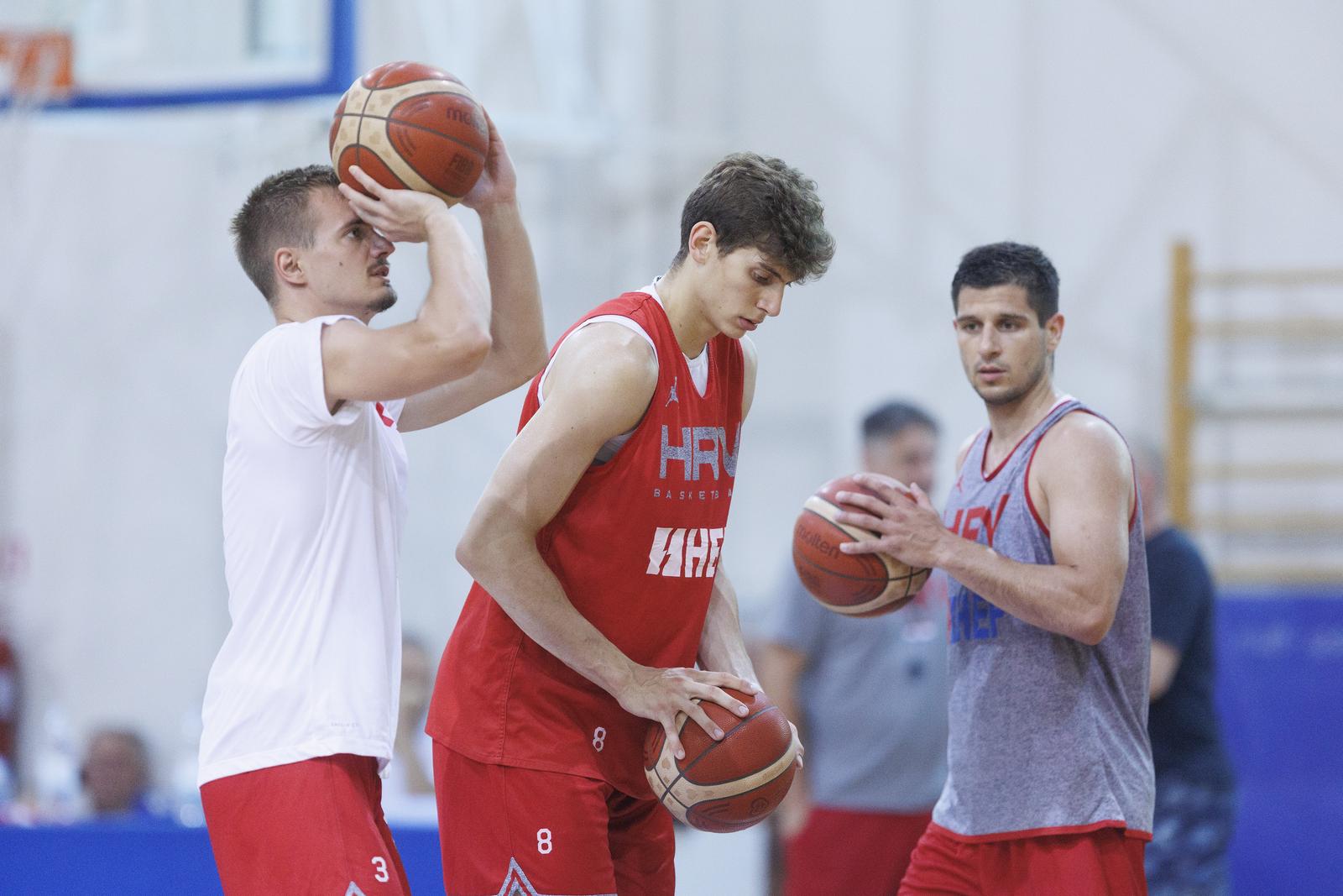 Opatija: Trening hrvatskih košarkaša uoči kvalifikacijske utakmice za Svjetsko prvenstvo protiv Finske Opatija: Trening hrvatskih košarkaša uoči kvalifikacijske utakmice za Svjetsko prvenstvo protiv Finske