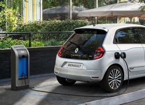 električni auto punjenje 1