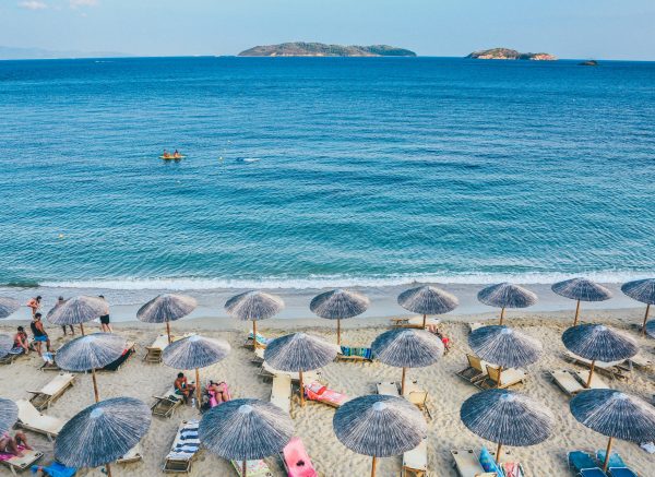grčka plaža nick-karvounis unsplash