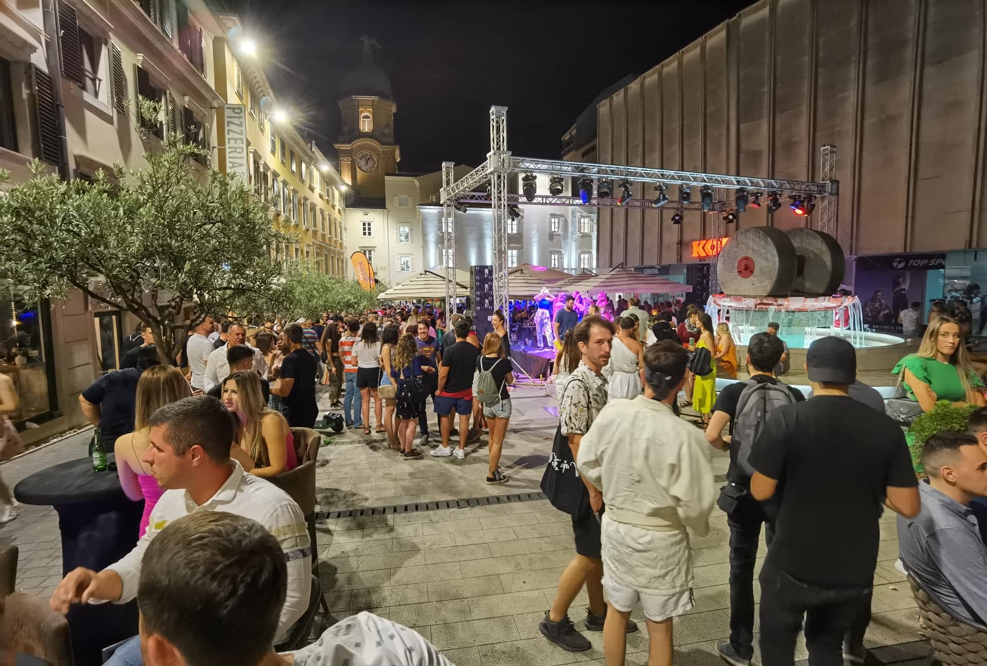 riječki karneval noć 2022 1444