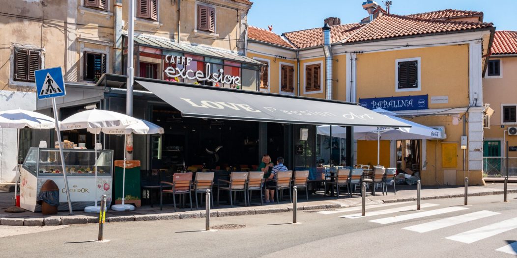 Caffe Excelsior-1 Caffe Excelsior-1