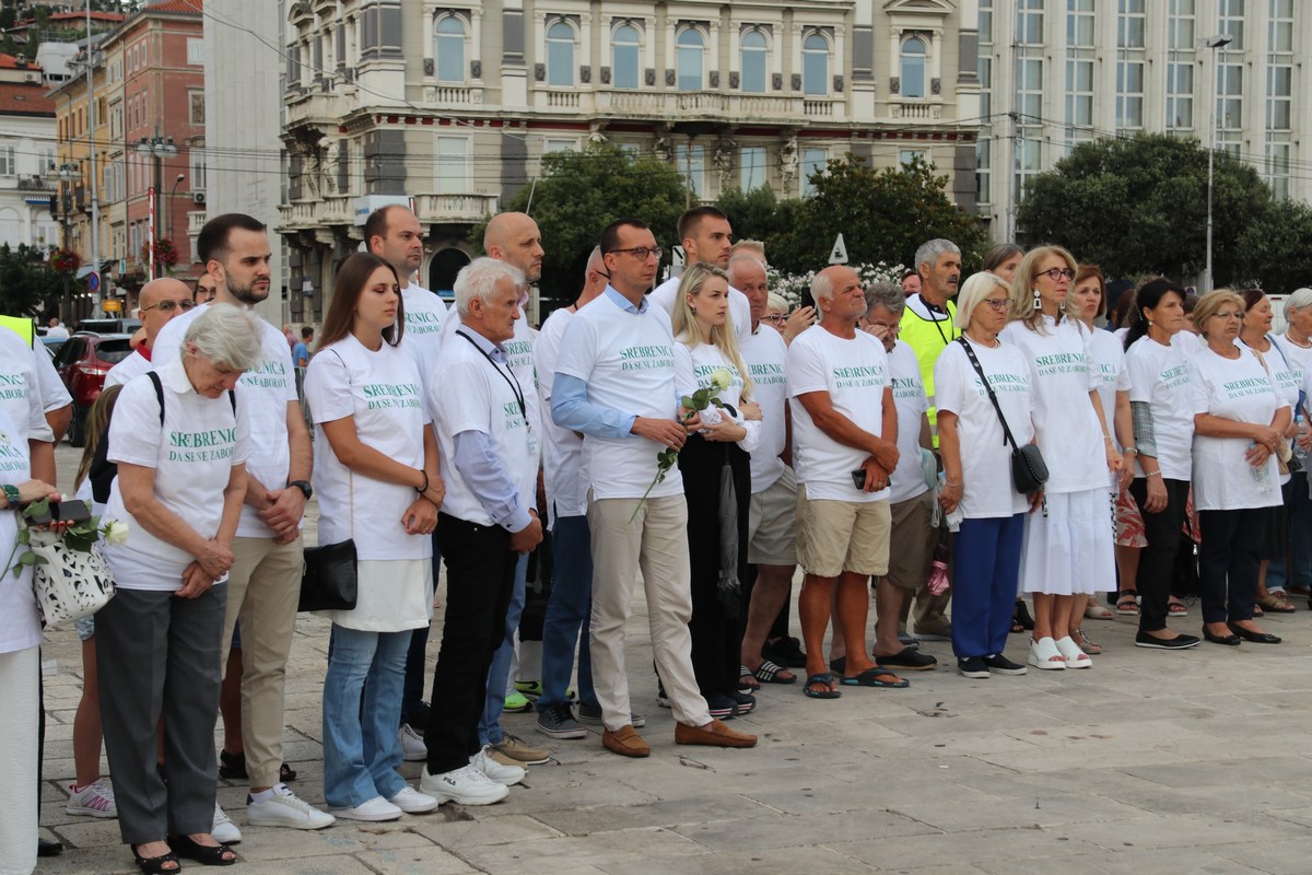Mimohod-Srebrenica-svijetom-hodi-10 Mimohod-Srebrenica-svijetom-hodi-10