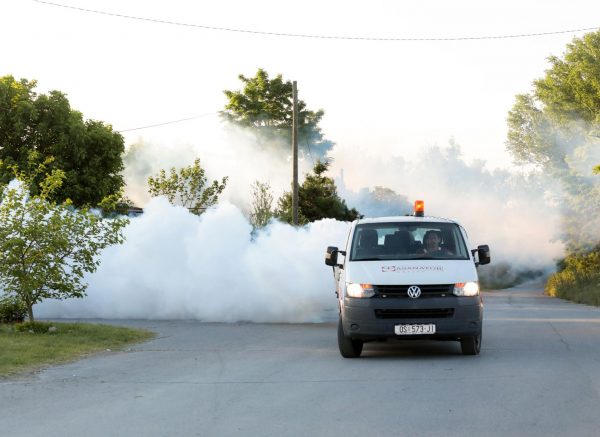 Prvo ovogodišnje zaprašivanje komaraca u Osijeku