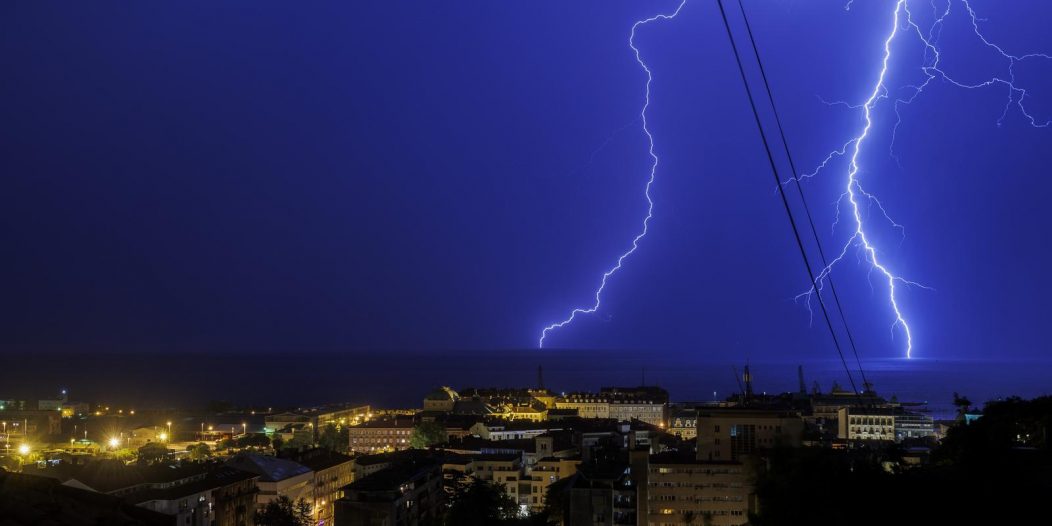 Grmljavina praćena kišom zahvatila područje Rijeke Grmljavina praćena kišom zahvatila područje Rijeke