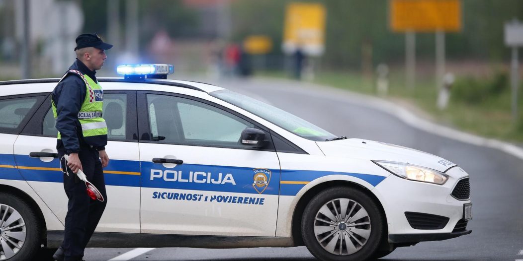 U prometnoj nesreći kod Velike Gorice poginule tri osobe U prometnoj nesreći kod Velike Gorice poginule tri osobe
