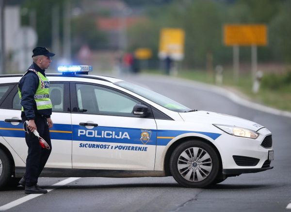 U prometnoj nesreći kod Velike Gorice poginule tri osobe