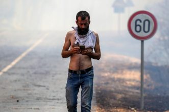 Pula: Hrabri stanovnici bore se s vatrom koja se približila njihovim domovima Pula: Hrabri stanovnici bore se s vatrom koja se približila njihovim domovima