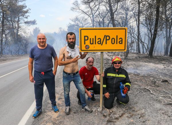 Pula: Hrabri stanovnici bore se s vatrom koja se približila njihovim domovima