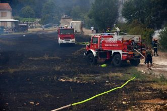 Posljedice požara u Puli koji su stanovnici i vatrogasci uspješno ugasili Posljedice požara u Puli koji su stanovnici i vatrogasci uspješno ugasili