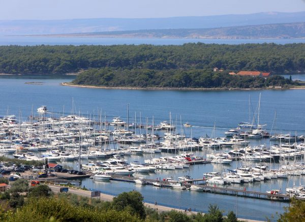 Pogled na mjesto Punat na otoku Krku