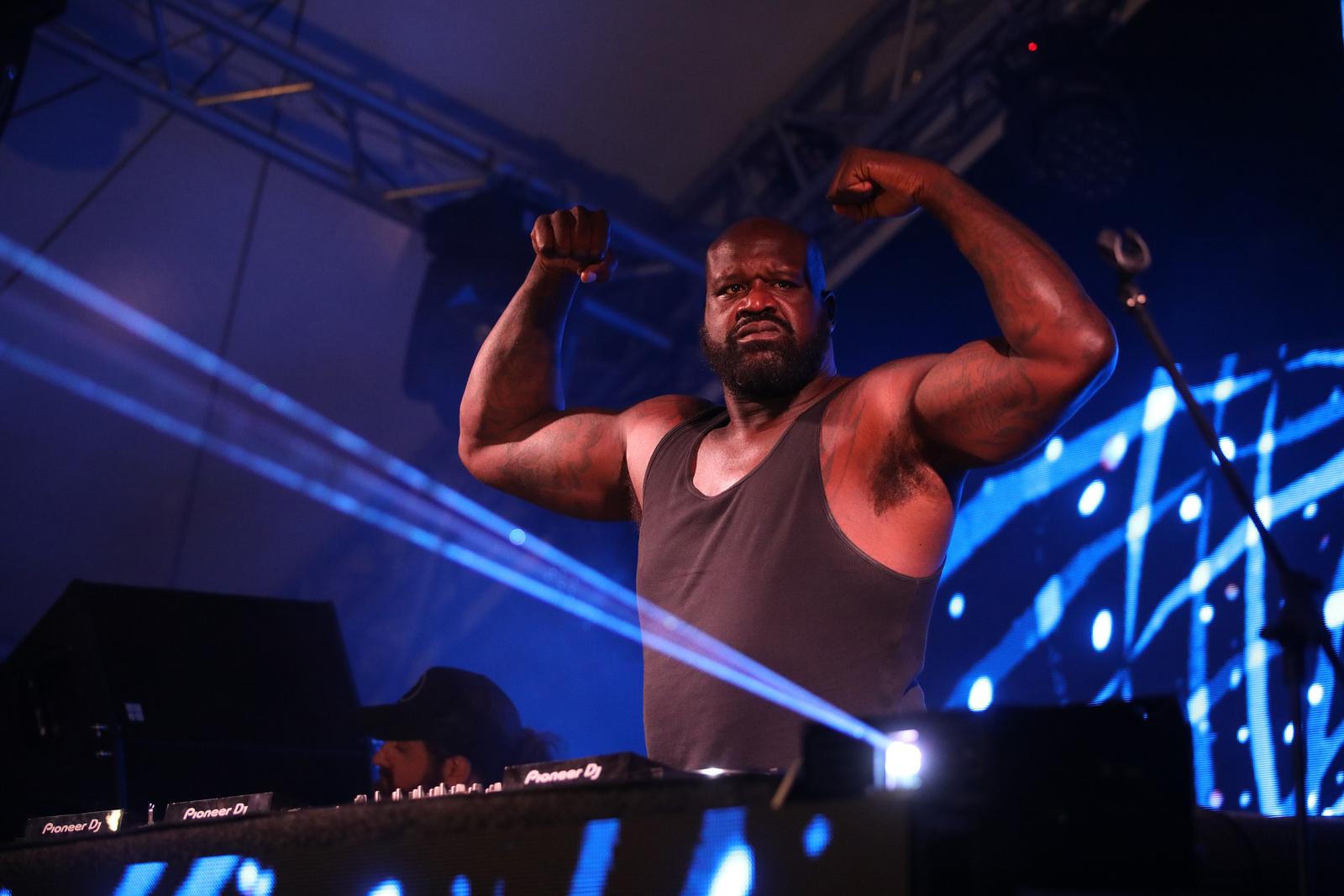 Malinska: Bivi NBA koarka Shaquille O’Neal nastupio kao DJ Diesel u klubu Diamond Malinska: Bivi NBA koarka Shaquille O’Neal nastupio kao DJ Diesel u klubu Diamond
