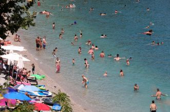 Plaža u Medveji prepuna je kupača Plaža u Medveji prepuna je kupača