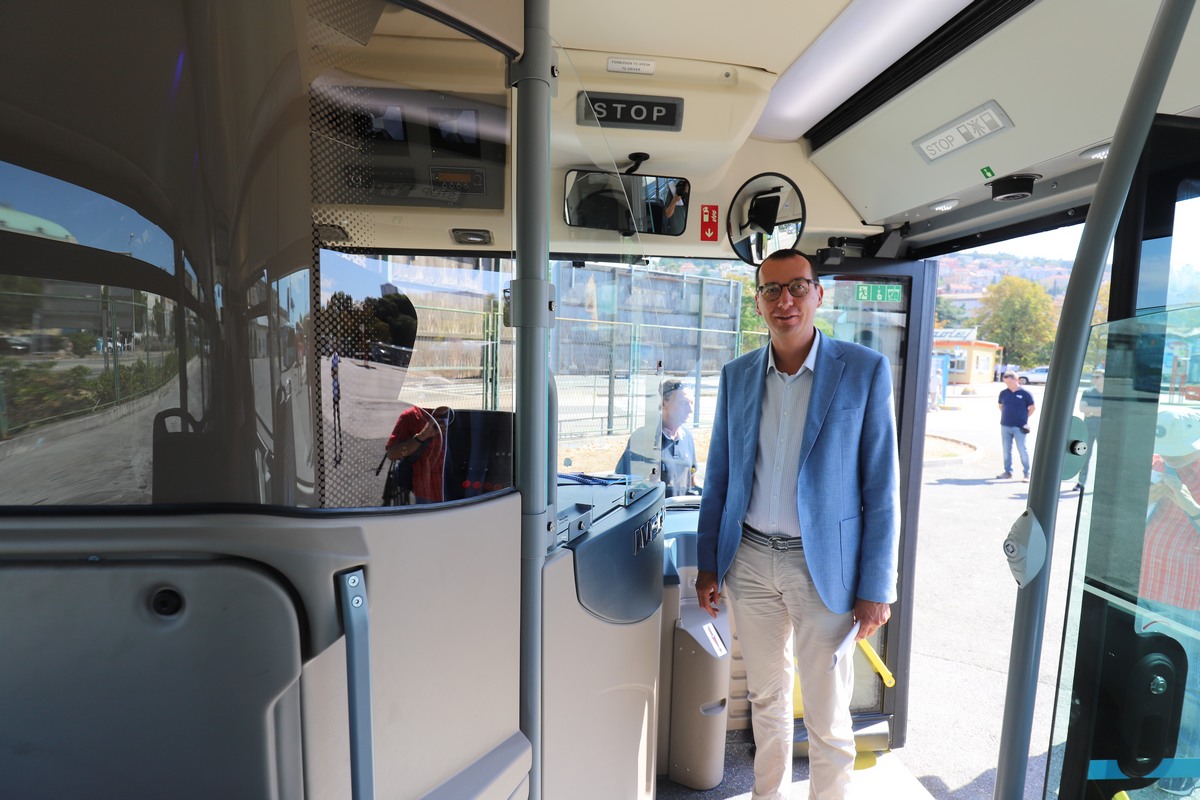Predstavljanje-Iveco-E-Way-električnog-autobusa-7 Predstavljanje-Iveco-E-Way-električnog-autobusa-7