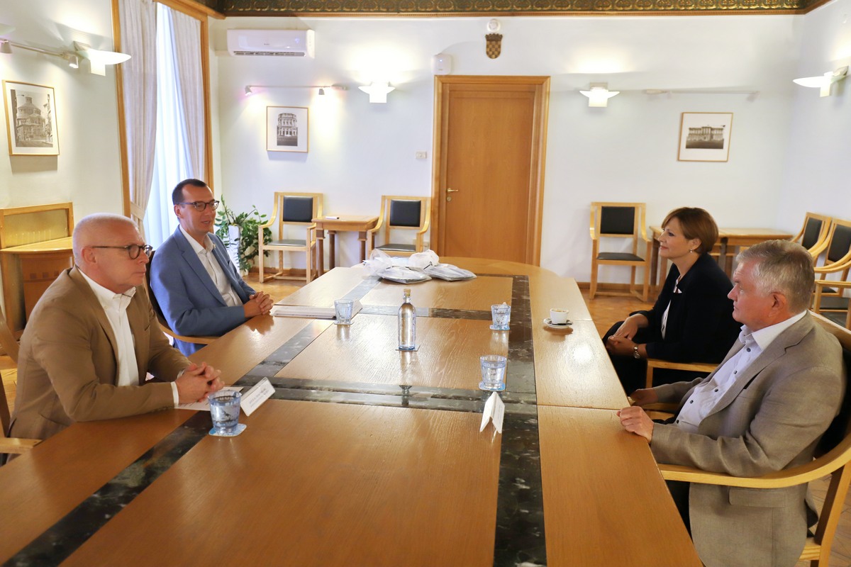 Prijem-za-nove-akademike-Sveučilišta-u-Rijeci-6 Prijem-za-nove-akademike-Sveučilišta-u-Rijeci-6