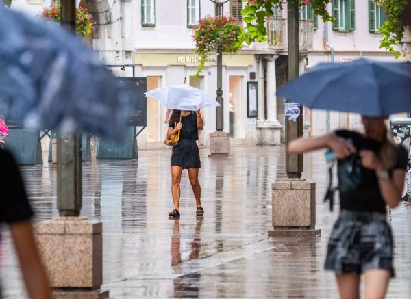 Rijeka pljusak kiša ljeto-25