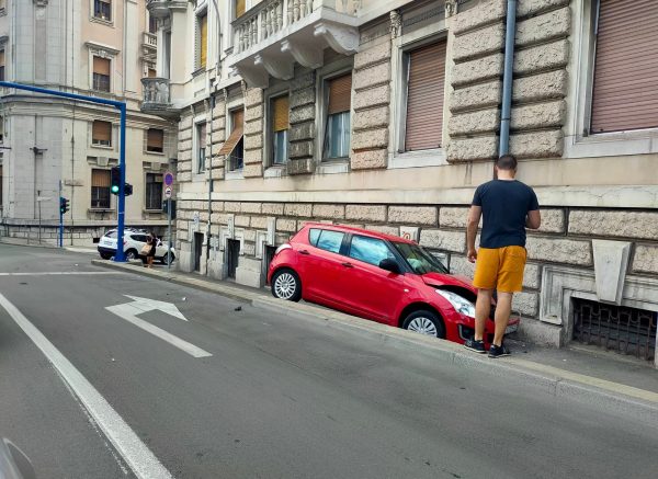 nesreća guvernerova 12