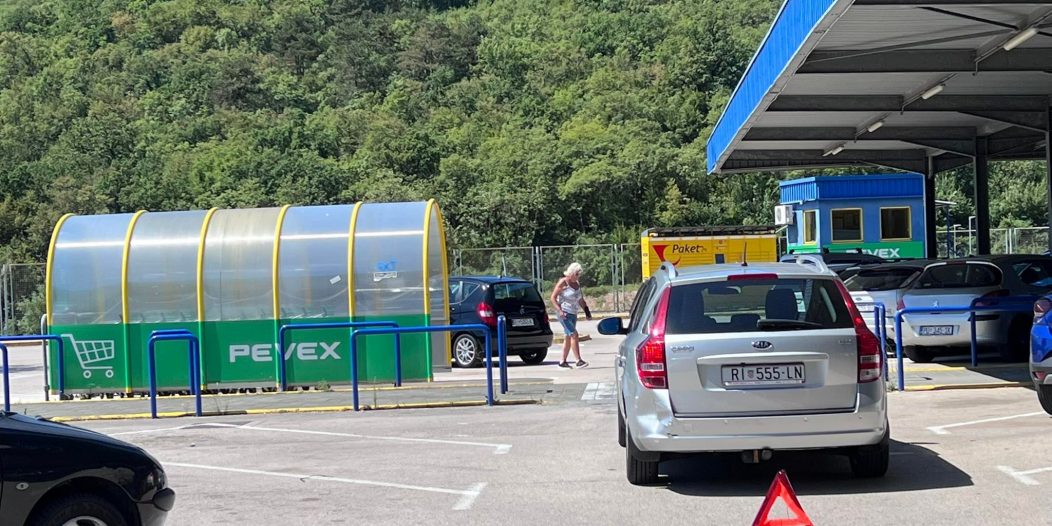 nesreća peve vozačie nesreća peve vozačie